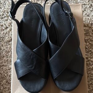 Sanctuary Black Slingback Sandals with Crisscross Straps